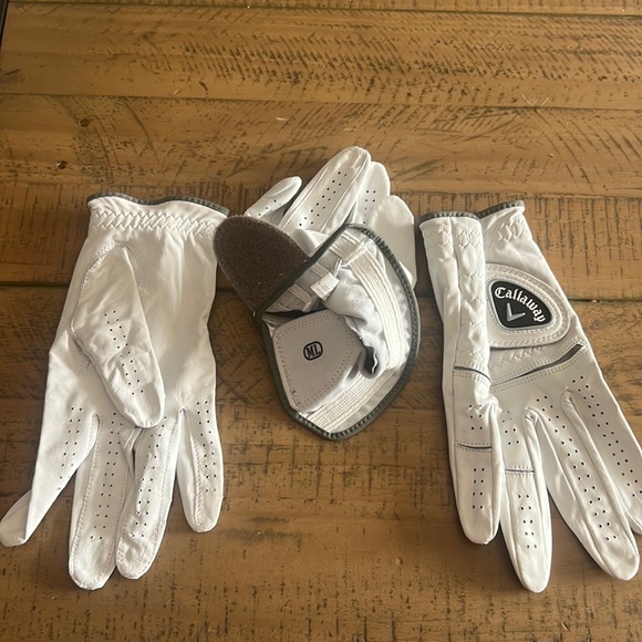 Callaway Golf Gloves - Right Hand - Medium/Large - 3 Pack - Picture 3 of 3